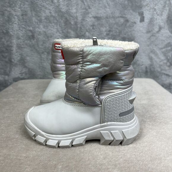 Hunter Kids Boots in Silver and White - Picture 7 of 15
